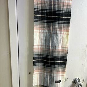 Plaid Scarf with Fringe 100 %cashmere